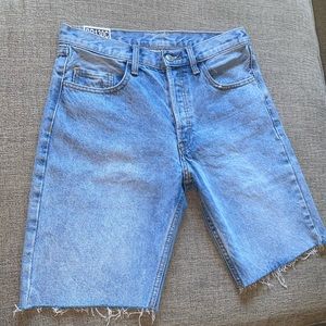 Low waisted 90s Jean shorts